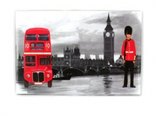 Magnet with Guardsman, Bus, Big Ben & The Thames