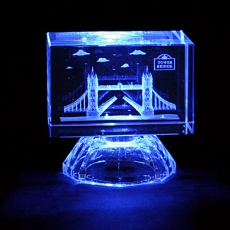 Colour Changing Light Up Tower Bridge Laser Art Crystal