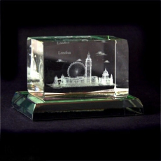 London Multiscene Crystal with Glass Base 3 x 4.5cm