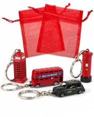 12 Keyrings in Red Organza Bags Wedding Favours