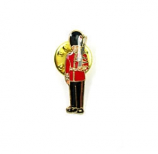 Queens Guard Metal Lapel Pin Badge