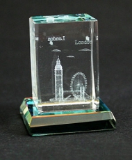 2 x 3 cm London Crystal with Glass Base